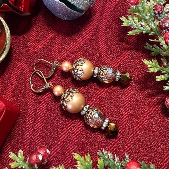 VINTAGE ORNAMENT Earrings - gold with brass