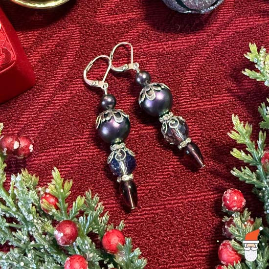 VINTAGE ORNAMENT Earrings - purple with silver