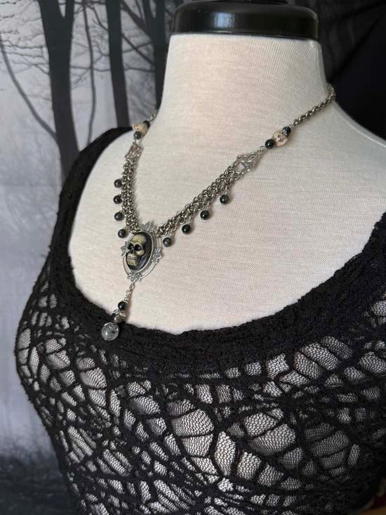 THE VISIONARY OF DARKNESS Statement Necklace - antique silver