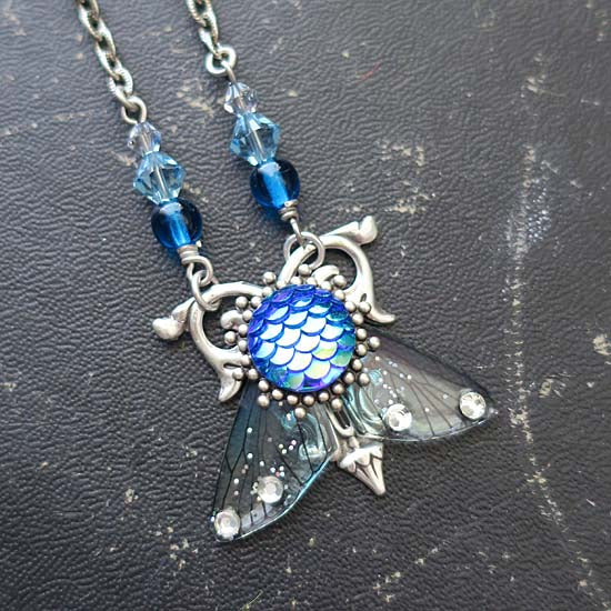 WEE WINGS Necklace - silver with Mermaid Scales