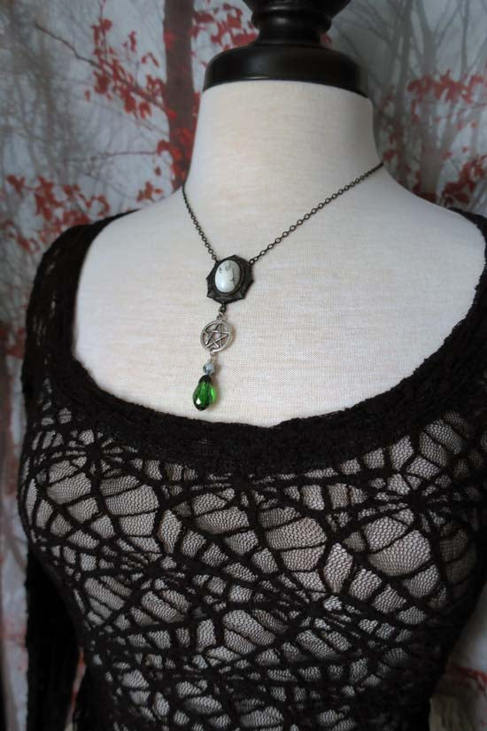 Witch's Amulet necklace - Tree Agate