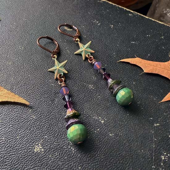 WITCH STAR earrings - antique copper/verdigris