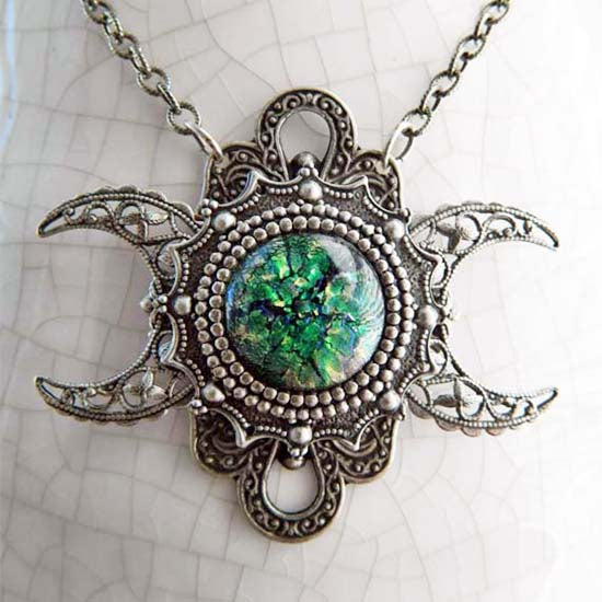 GAEA Triple Moon Necklace - Green Glass Opal
